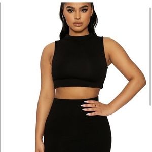 Naked Wardrobe SLEEVELESS CROP - Black - Large